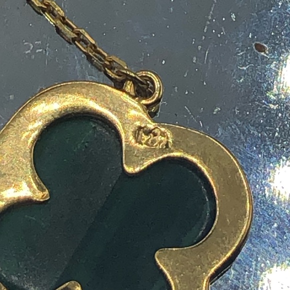 18k Malachite Clover Necklace - Picture 8 of 10